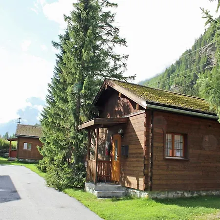 Modern In Balen With Garden *