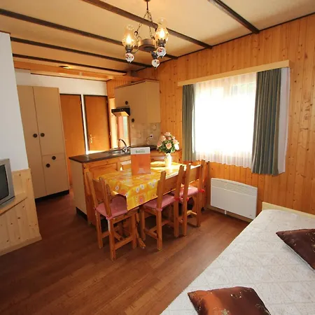 Modern In Balen With Garden Chalé *